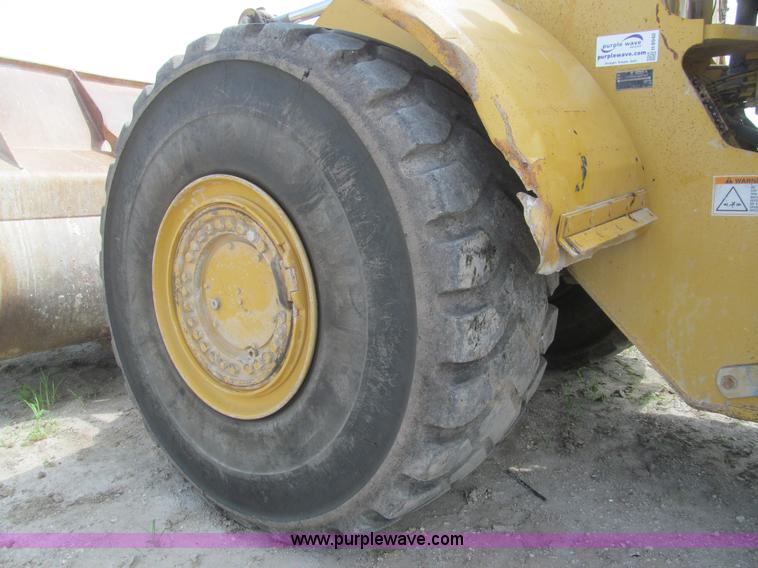 image for item H8940 2004 Caterpillar 980G wheel loader