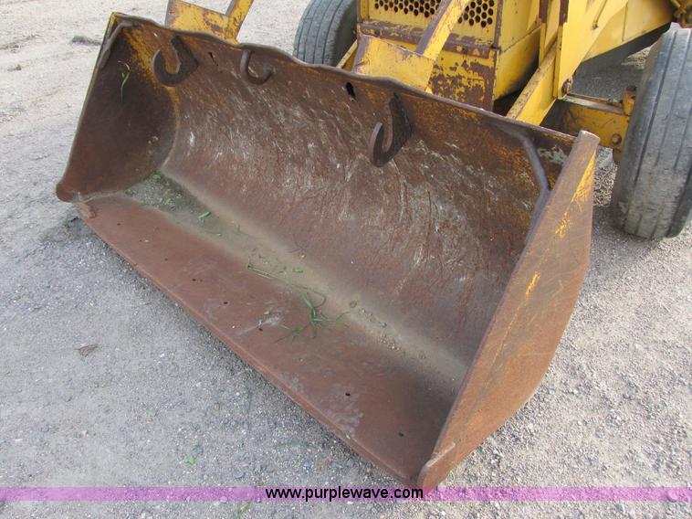image for item I2505 1970 Allis Chalmers 816 backhoe