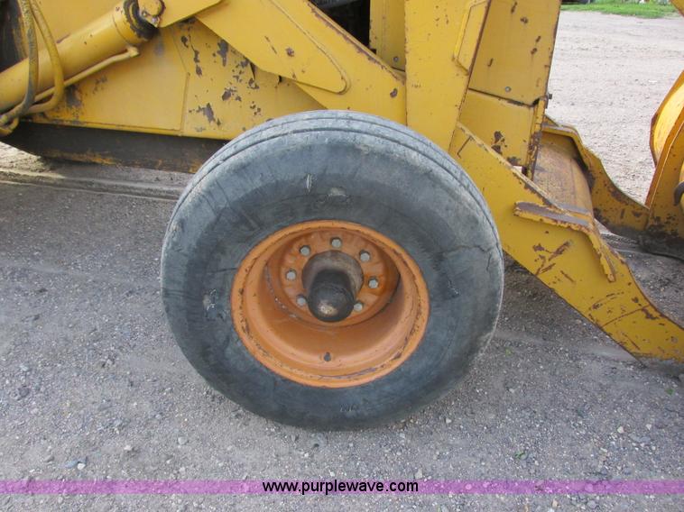 image for item I2505 1970 Allis Chalmers 816 backhoe