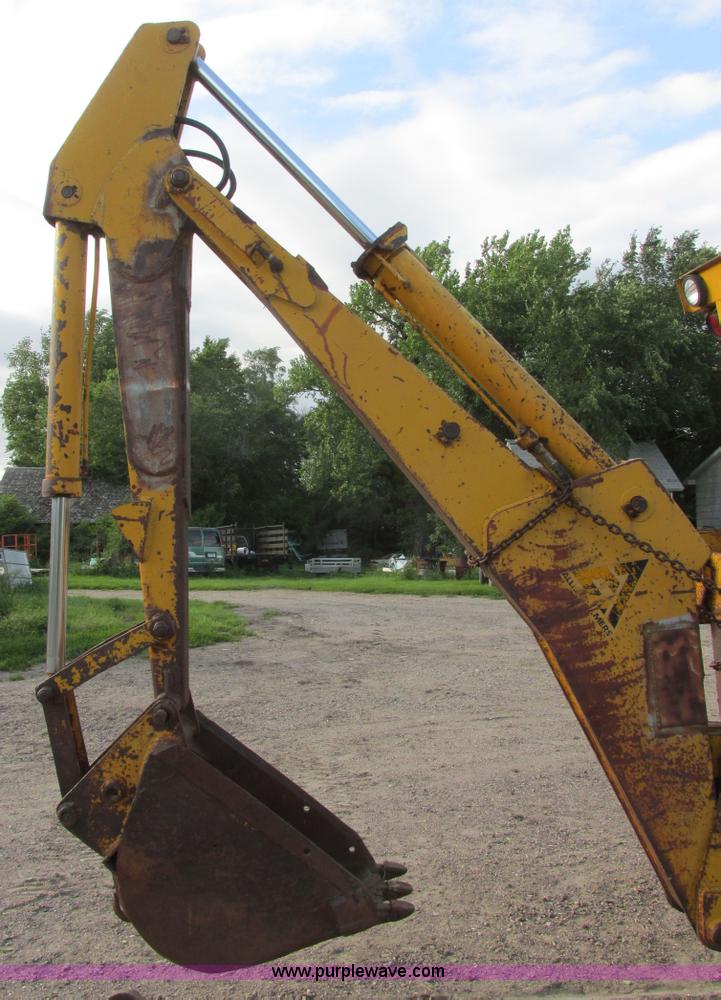 image for item I2505 1970 Allis Chalmers 816 backhoe