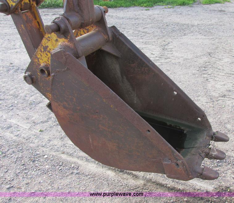 image for item I2505 1970 Allis Chalmers 816 backhoe