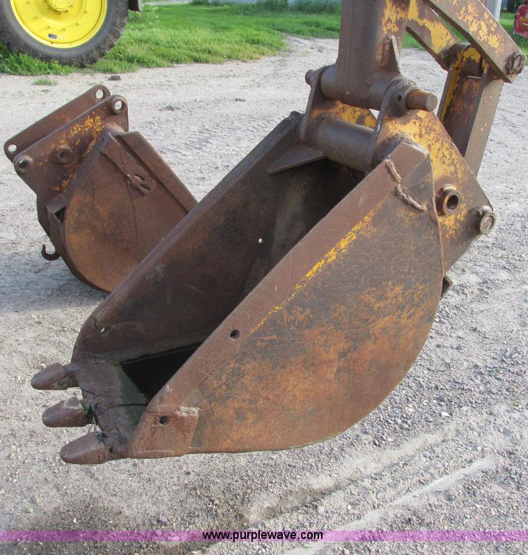 image for item I2505 1970 Allis Chalmers 816 backhoe