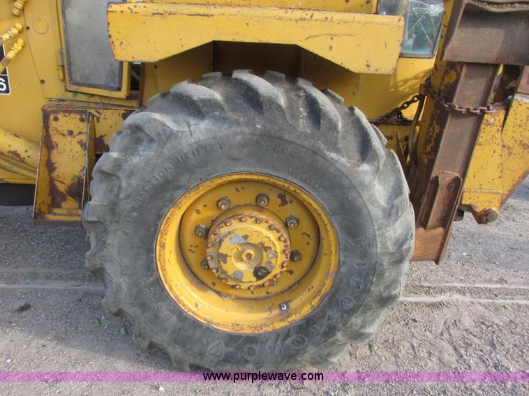 image for item I2505 1970 Allis Chalmers 816 backhoe
