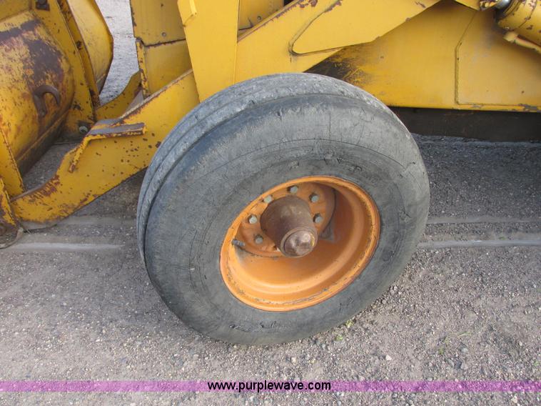 image for item I2505 1970 Allis Chalmers 816 backhoe