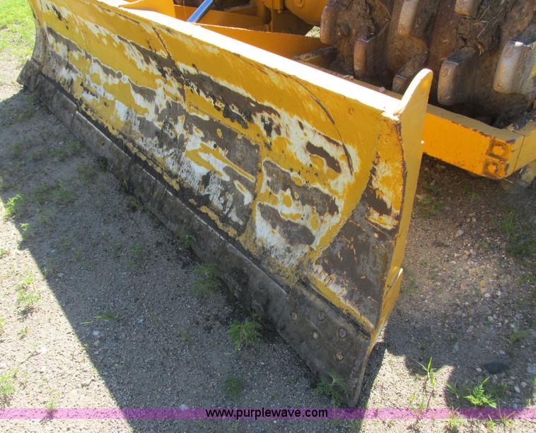 image for item I2506 1971 Caterpillar 815 soil compactor