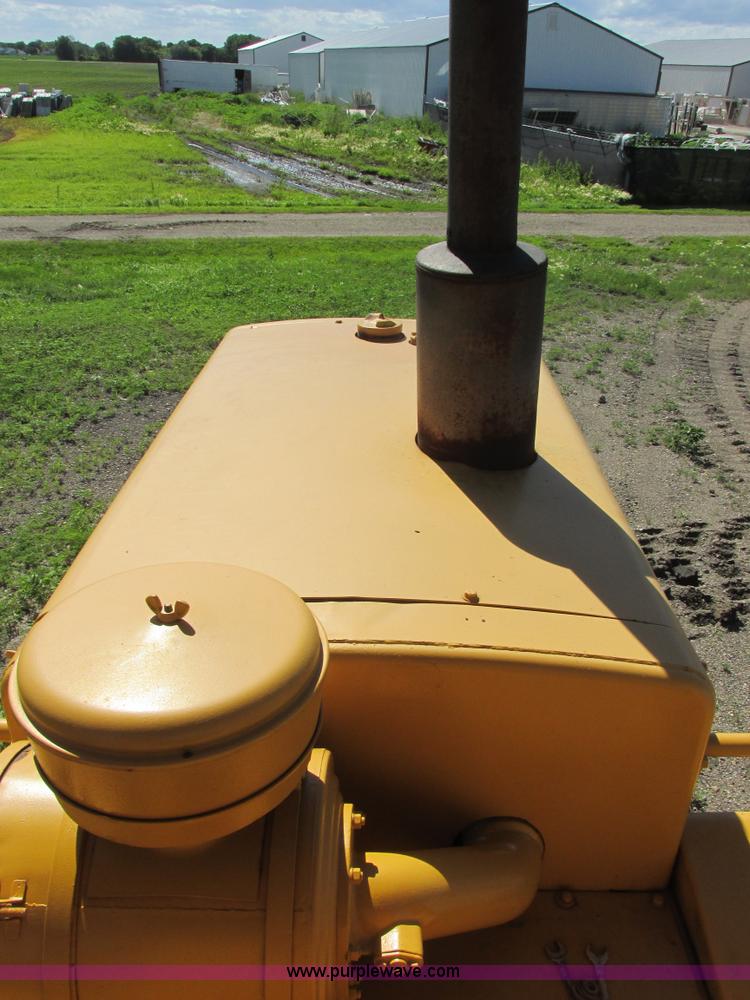 image for item I2506 1971 Caterpillar 815 soil compactor