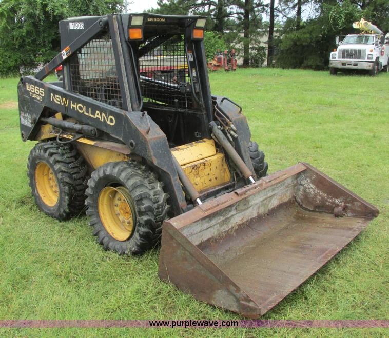 image for item I2528 1996 New Holland LX665 Turbo skid steer