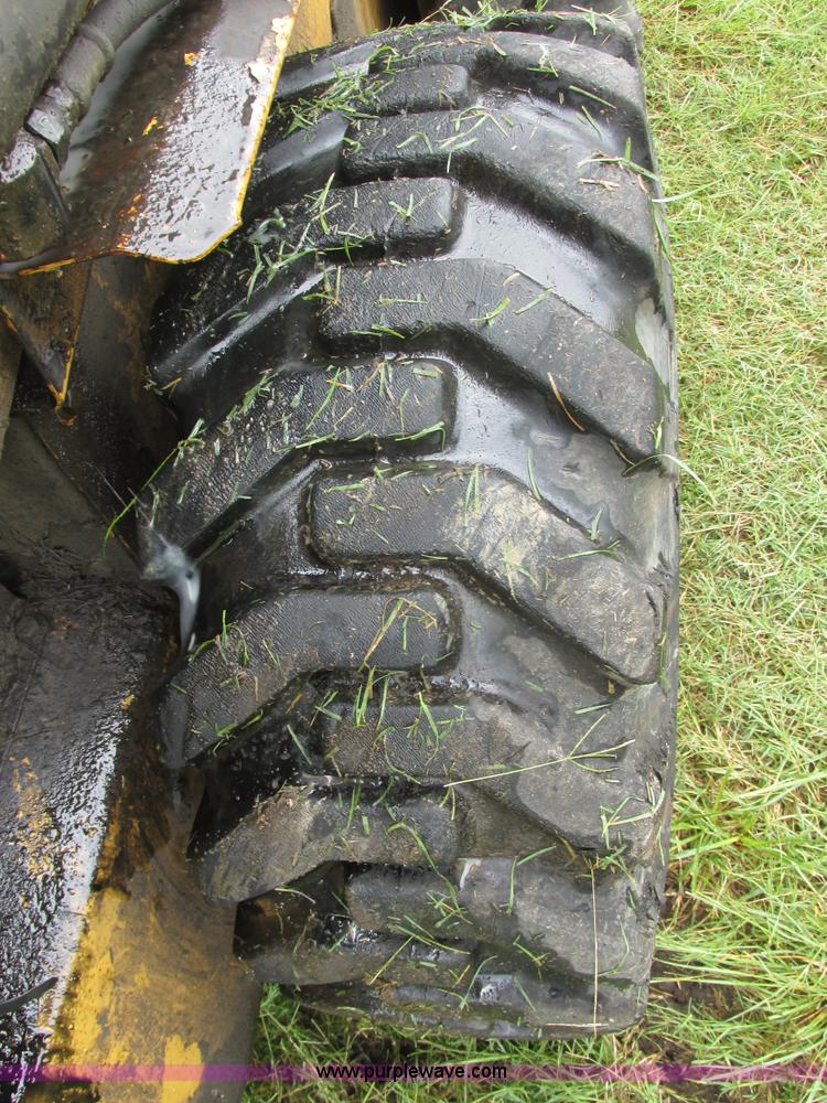 image for item I2528 1996 New Holland LX665 Turbo skid steer