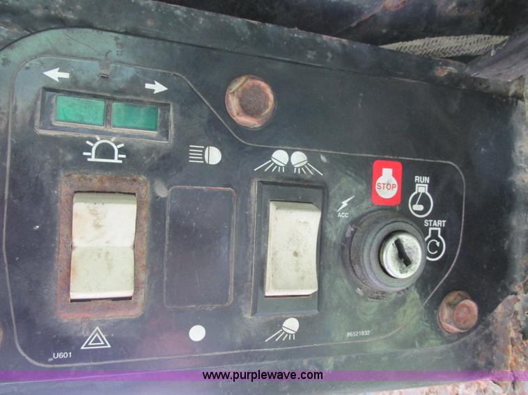 image for item I2528 1996 New Holland LX665 Turbo skid steer