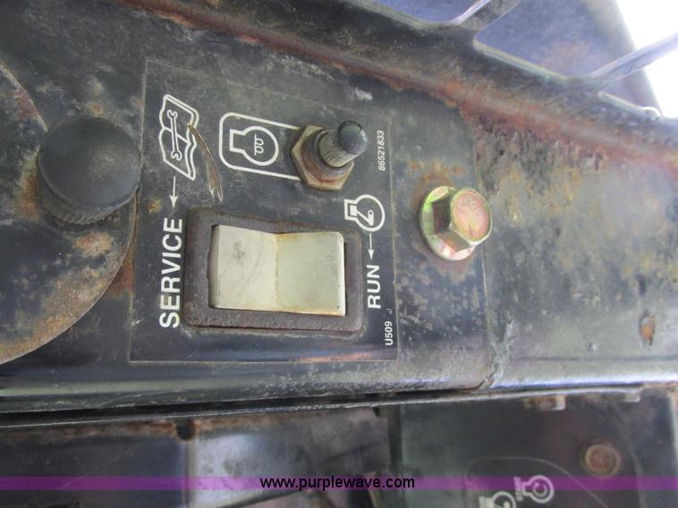 image for item I2528 1996 New Holland LX665 Turbo skid steer