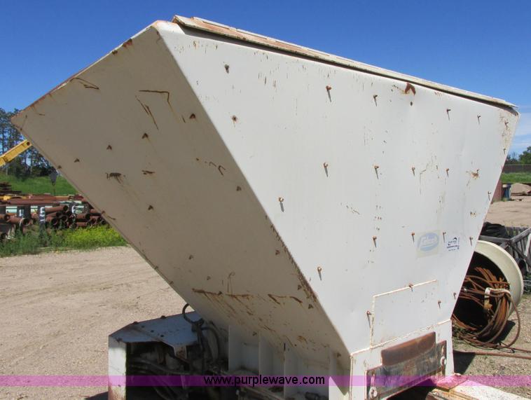 image for item I2542 Felco Bedding aggregate conveyor