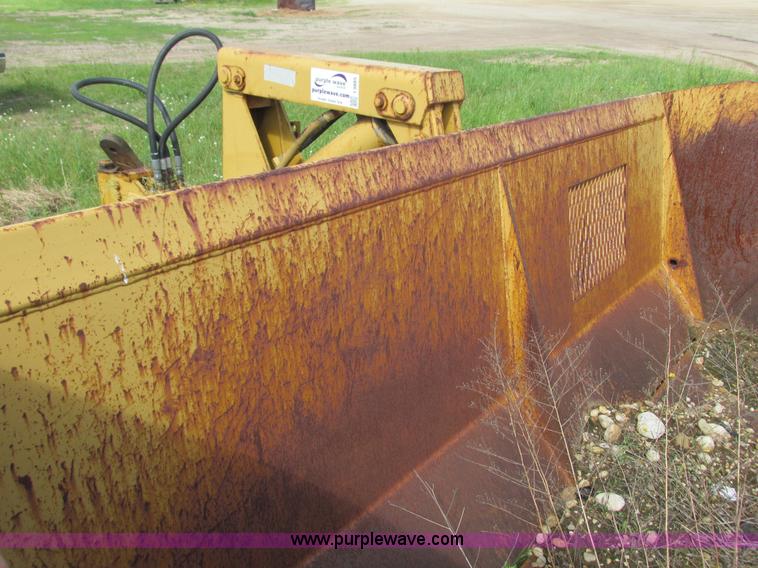 image for item I3885 Reynolds 14C hydraulic pull scraper