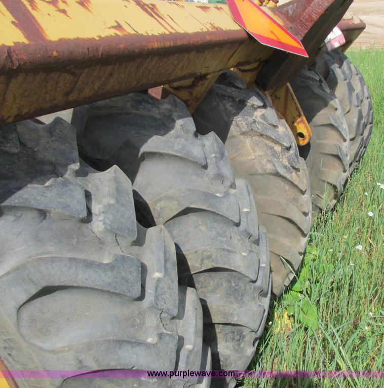 image for item I3885 Reynolds 14C hydraulic pull scraper