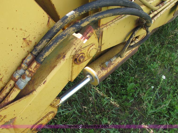 image for item I3885 Reynolds 14C hydraulic pull scraper