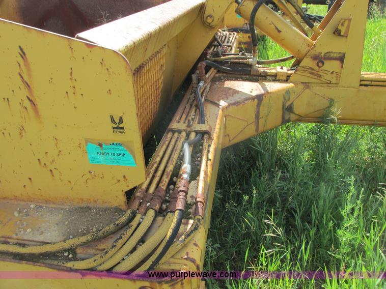 image for item I3885 Reynolds 14C hydraulic pull scraper