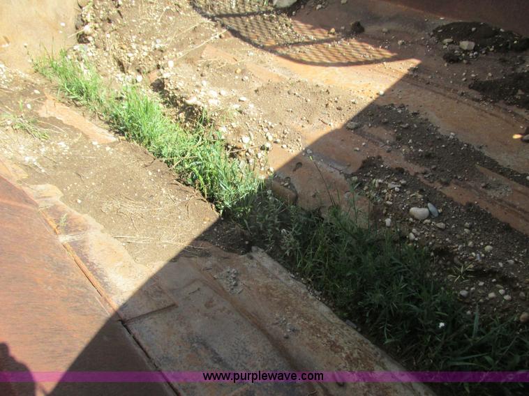 image for item I3886 Reynolds 14C hydraulic pull scraper