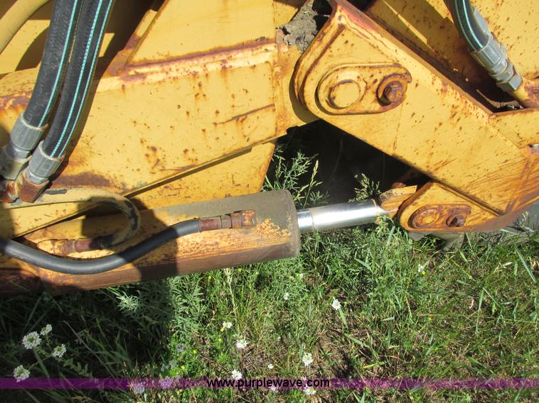 image for item I3886 Reynolds 14C hydraulic pull scraper