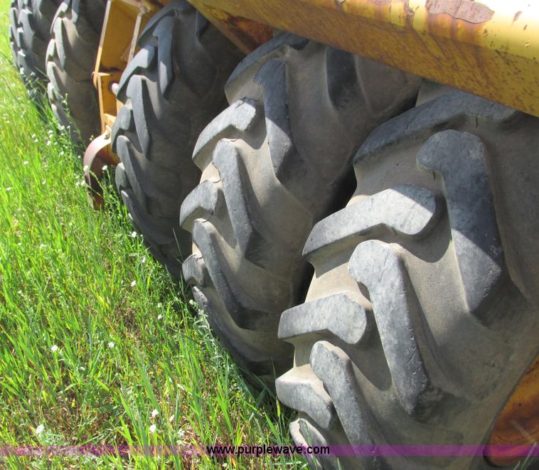 image for item I3886 Reynolds 14C hydraulic pull scraper