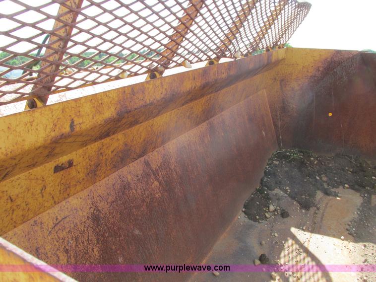 image for item I3886 Reynolds 14C hydraulic pull scraper