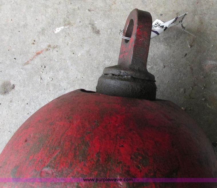 image for item I3888 Johnson 0B7EE200-4 headache ball