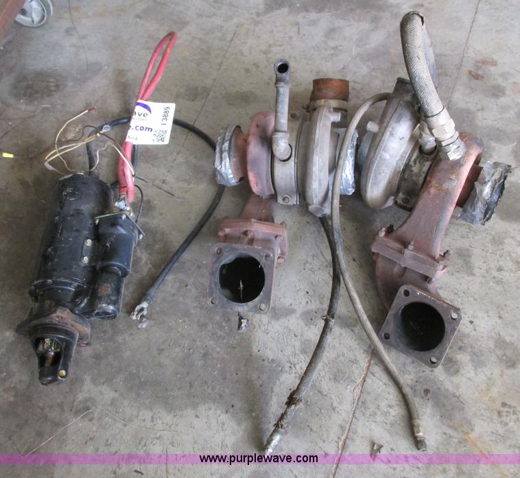 image for item I3889 Assorted truck parts