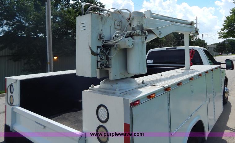 image for item I4677 2007 Ford F350 Super Duty XL utility truck