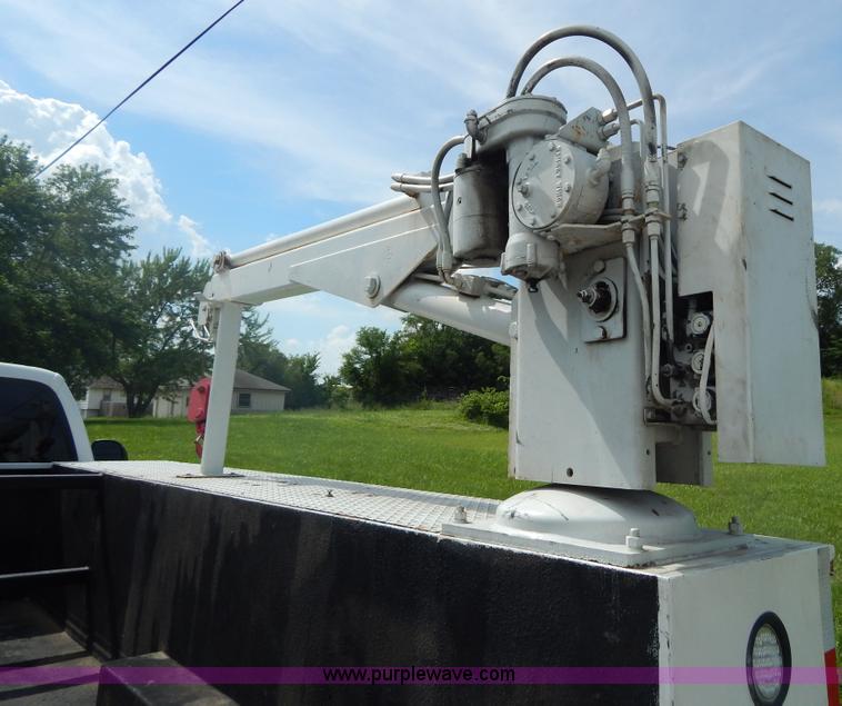 image for item I4677 2007 Ford F350 Super Duty XL utility truck