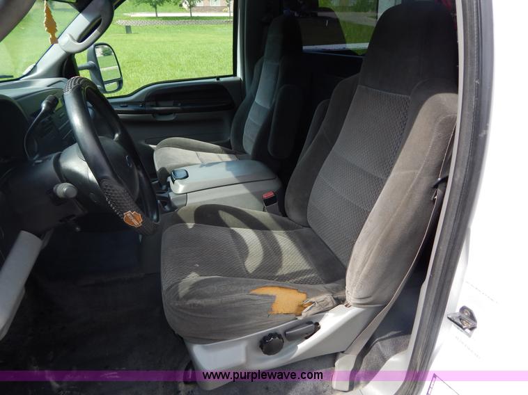 image for item I4677 2007 Ford F350 Super Duty XL utility truck