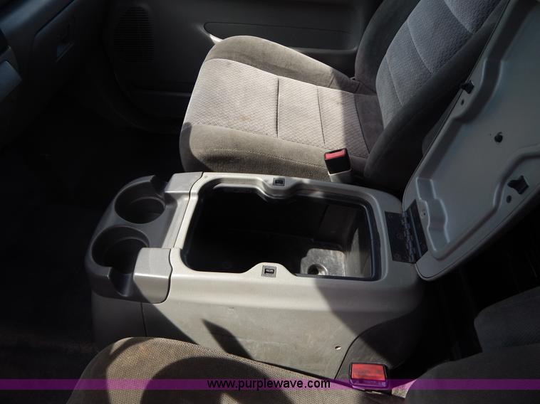 image for item I4677 2007 Ford F350 Super Duty XL utility truck