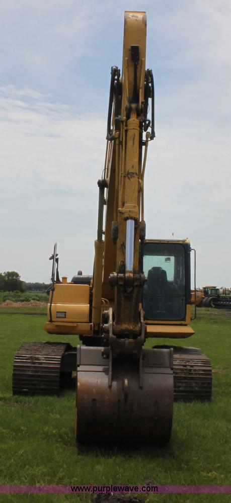 image for item I7315 2006 Komatsu PC220LC-8 excavator