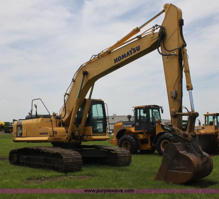 image for item I7315 2006 Komatsu PC220LC-8 excavator