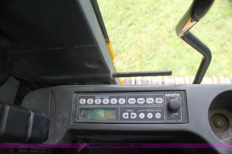 image for item I7315 2006 Komatsu PC220LC-8 excavator