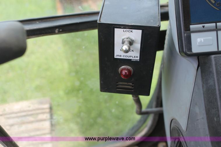 image for item I7315 2006 Komatsu PC220LC-8 excavator