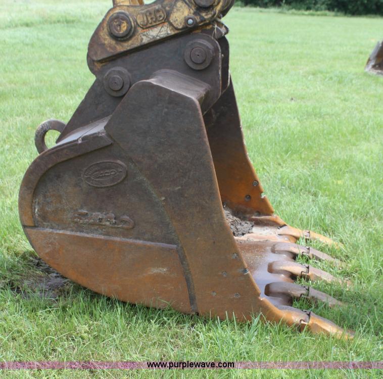 image for item I7315 2006 Komatsu PC220LC-8 excavator