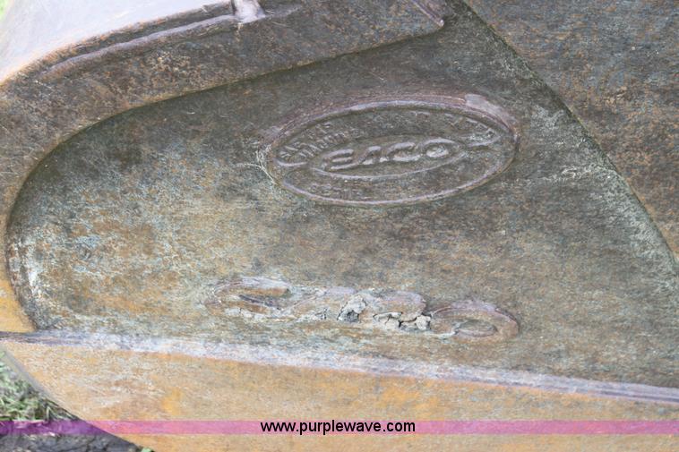 image for item I7315 2006 Komatsu PC220LC-8 excavator