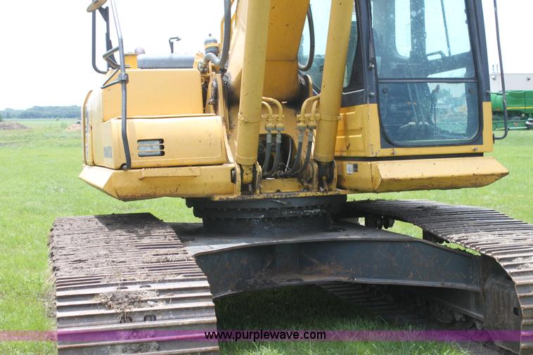image for item I7315 2006 Komatsu PC220LC-8 excavator
