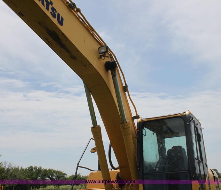 image for item I7315 2006 Komatsu PC220LC-8 excavator
