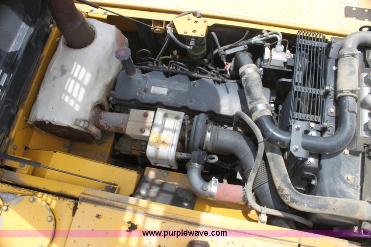 image for item I7315 2006 Komatsu PC220LC-8 excavator