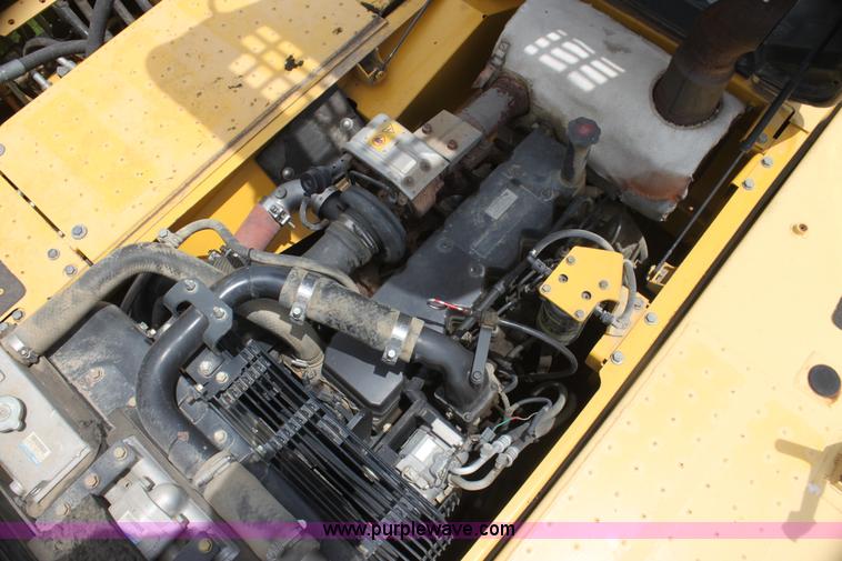 image for item I7315 2006 Komatsu PC220LC-8 excavator
