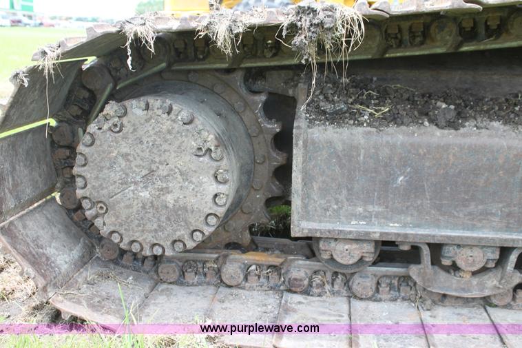 image for item I7315 2006 Komatsu PC220LC-8 excavator