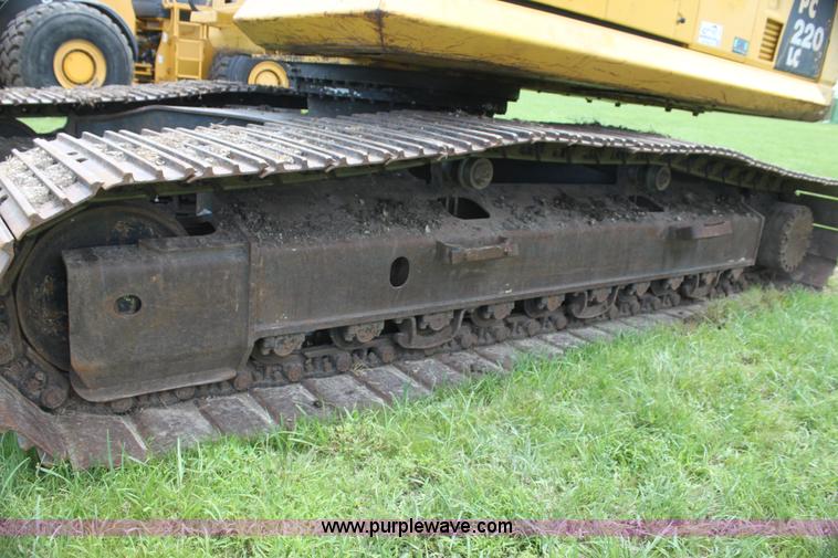 image for item I7315 2006 Komatsu PC220LC-8 excavator