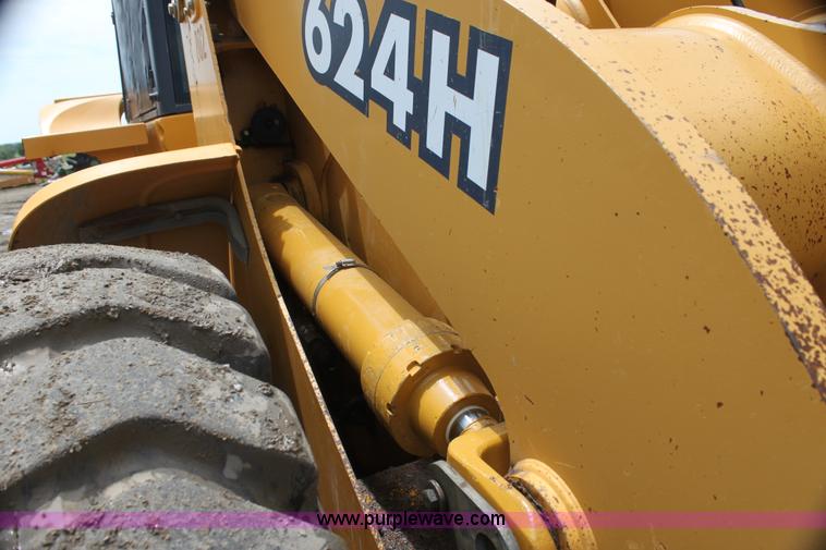 image for item I7316 2003 John Deere 624H wheel loader