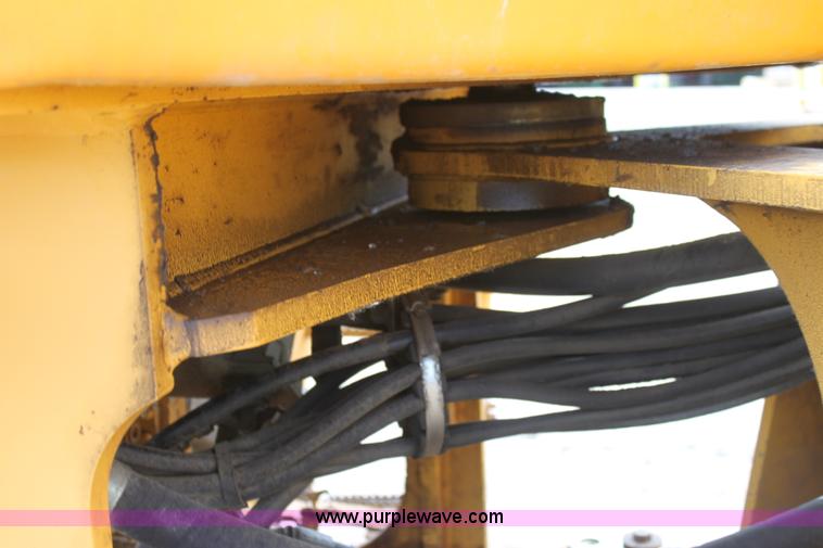 image for item I7316 2003 John Deere 624H wheel loader