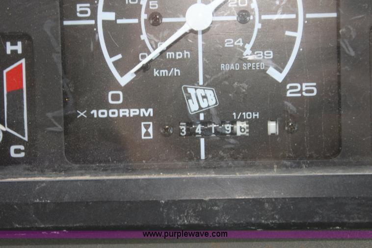 image for item I7318 1992 JCB 215S backhoe