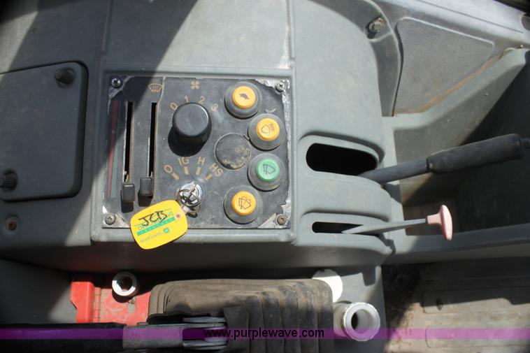 image for item I7318 1992 JCB 215S backhoe