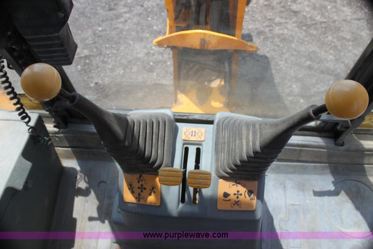 image for item I7318 1992 JCB 215S backhoe