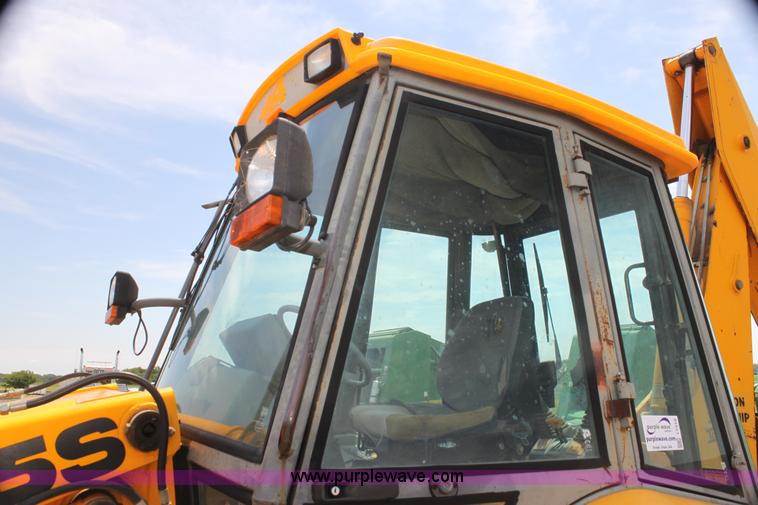 image for item I7318 1992 JCB 215S backhoe