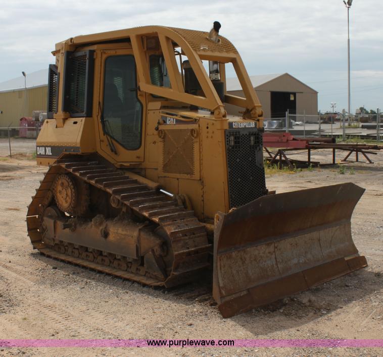 image for item I7338 1993 Caterpillar D4H XL dozer