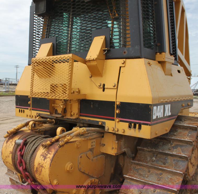image for item I7338 1993 Caterpillar D4H XL dozer