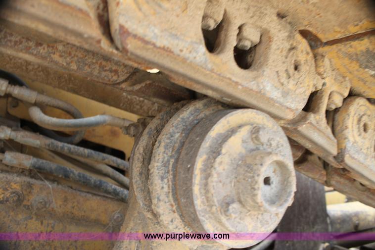 image for item I7338 1993 Caterpillar D4H XL dozer
